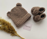 Baby beanie and booties set Merino wool Taupe.: Taupe brown / 0 - 3 mths - Wee Bambino