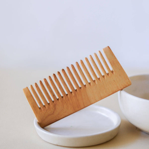 Organic Lifestyle Neem Detangling Comb - Wee Bambino